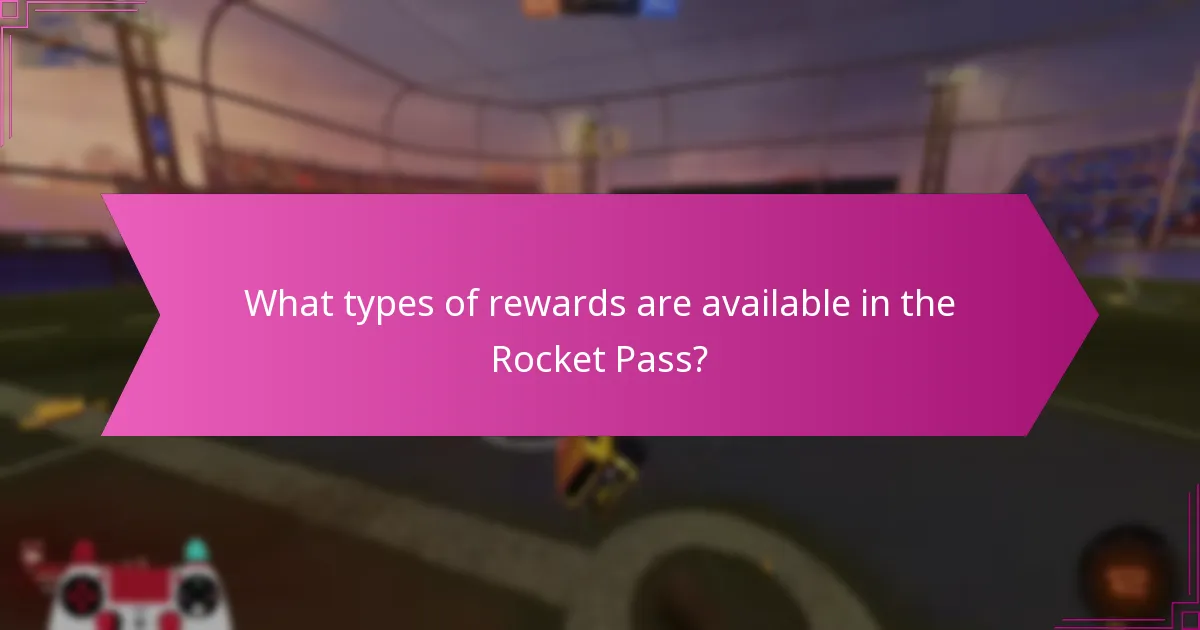 What types of rewards are available in the Rocket Pass?